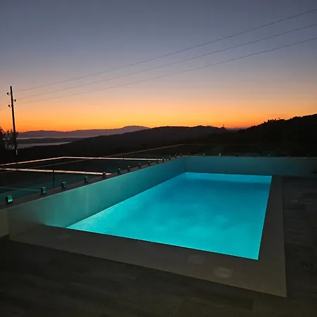 Villa Hillside *