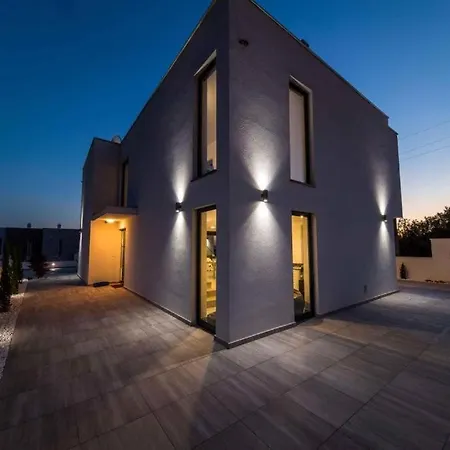 Hillside Villa