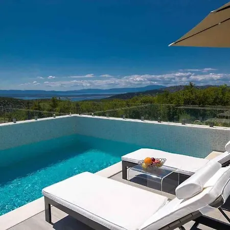 Hillside Villa *