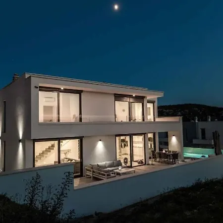 Hillside Villa